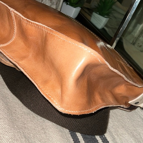 NWT Bed Stu Venice Beach II Patchwork Crossbody Bag Tan Rustic Nectar MSRP $295 - Picture 7 of 13